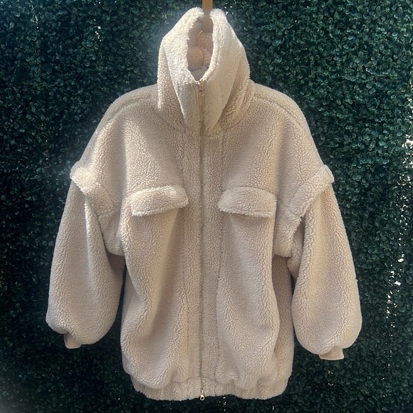 North & Co. Women’s Oversized High Neck Zip-Up Sherpa Jacket Size Small - Picture 3 of 5